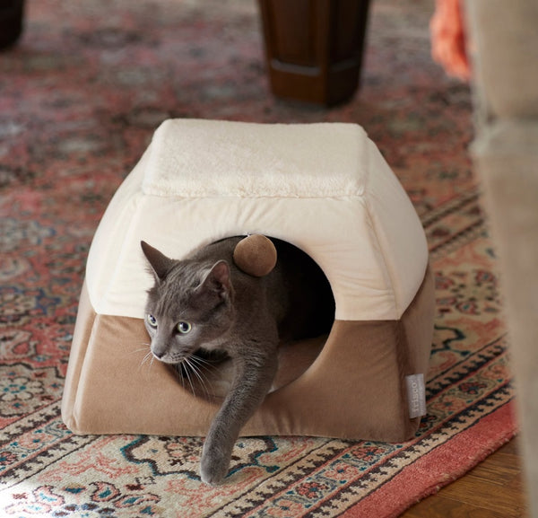 Frisco Trapezoid Cave Covered Cat & Dog Bed